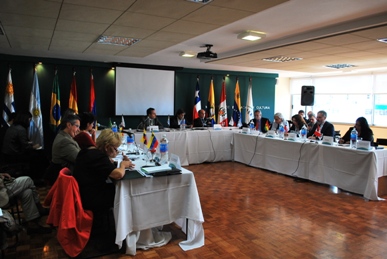 Mesa con todas las autoridadesq