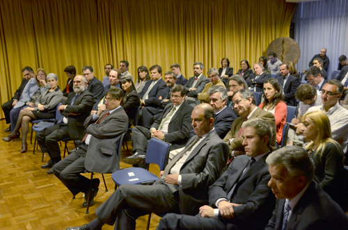 P&uacute;blico en BCU