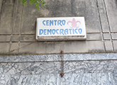 Vista de fachada del Centro Democrático